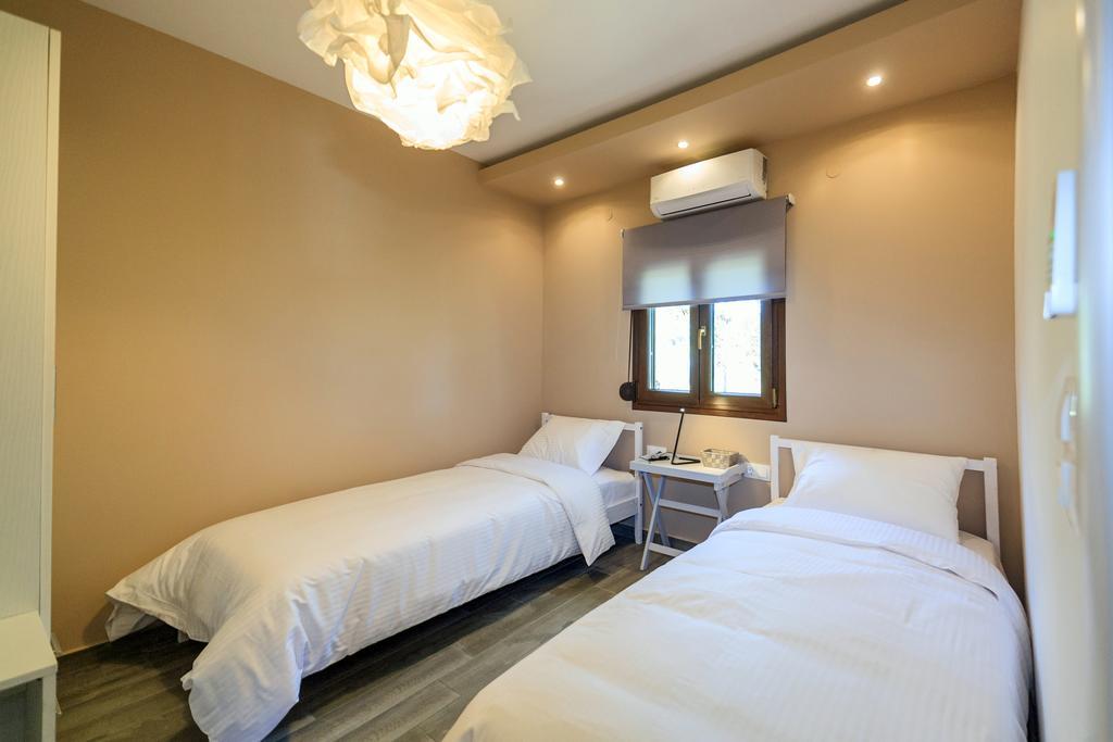 Kissos Apartments 보우르보우로우 외부 사진