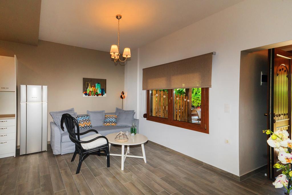 Kissos Apartments 보우르보우로우 외부 사진